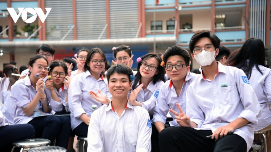 Phong tục Tết Thầy trong mắt "gen Z"